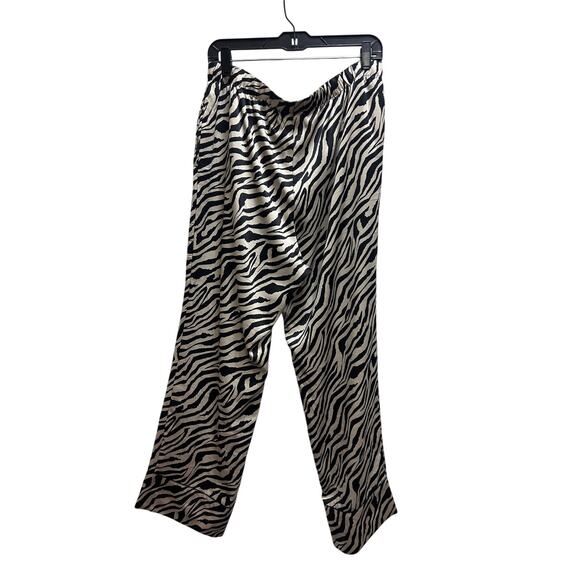 Victoria's Secret Loungewear Pajama Pants L Animal Print Zebra Satiny Pull On - Picture 3 of 9